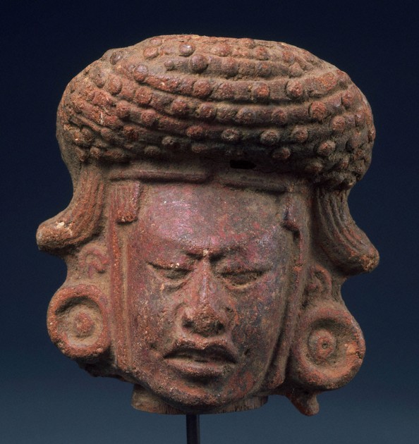 Head fragment (2001-302)