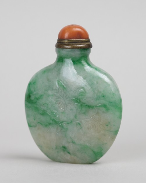 Green Jadeite Snuff Bottle with Chrysanthemums Relief (y1936-805)