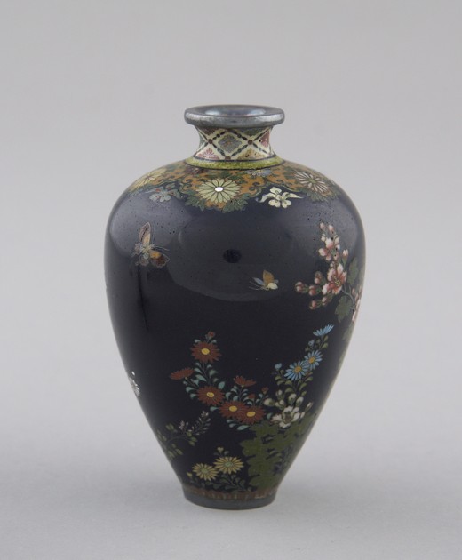 Vase (y1961-152)