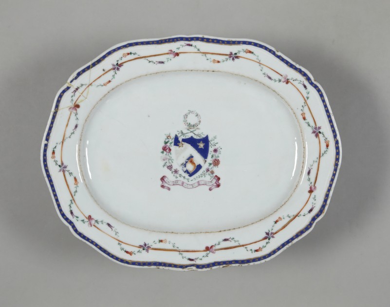 Oblong dish (y1954-200)