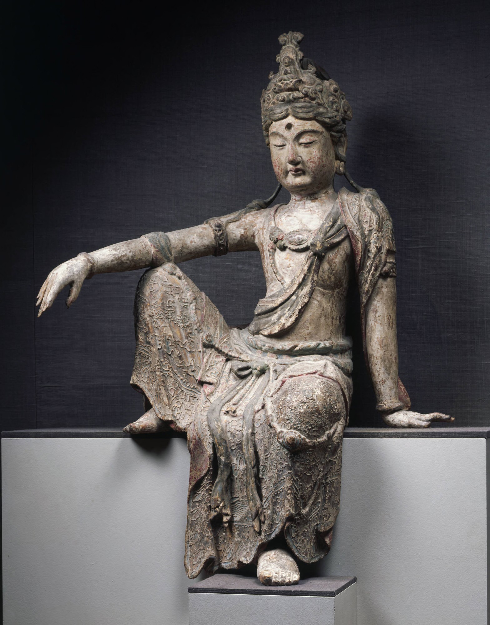 Guanyin seated in Royal-ease pose (y1950-66)