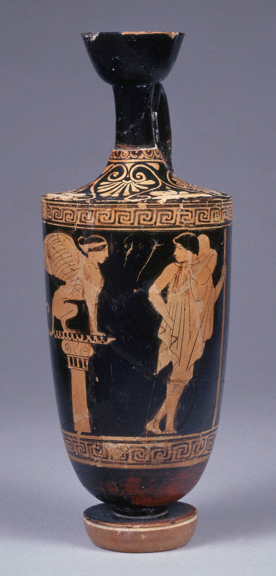 hænge Shah T Red-figure lekythos with Oedipus and the Sphinx (y1964-107)