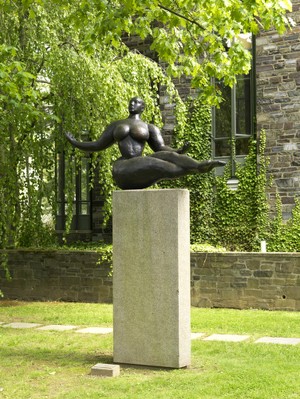 Gaston Lachaise, American, 1882–1935: Floating Figure, 1927. Cast bronze, h. 131.5 cm, l. 218.5 cm. The John B. Putnam Jr. Memorial Collection, Princeton University (y1969-72). Photo: Bruce M. White