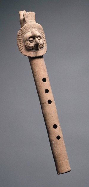 Musical pipe with owl head (y1982-26)